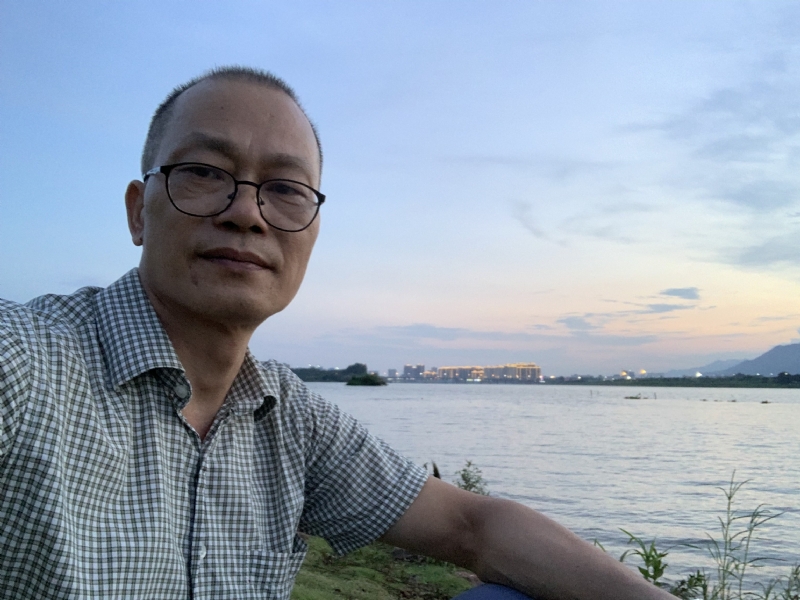 独行侠的第一张照片--河源闪婚服务中心